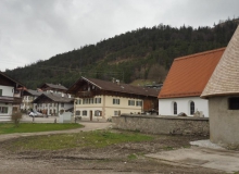 Gemeinde Wallgau kauft Grundstück Villa Neuner am Dorfplatz