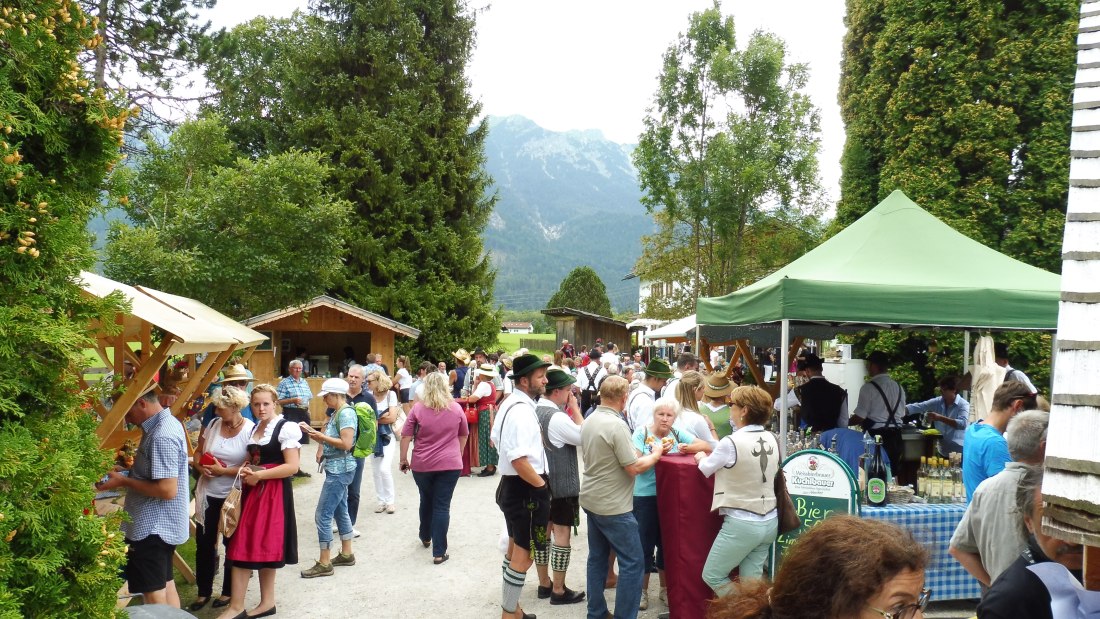 Bauernmarkt im Wallgauer Kurpark am 04.09.2016