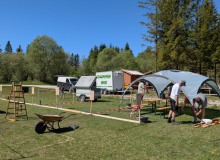 2026-05-23-Spielplatzfest. Beim Aufbau